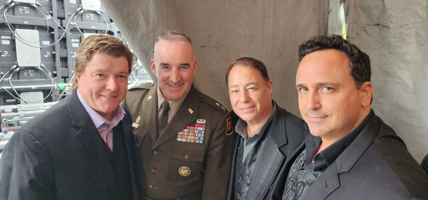 The_New_York_Tenors__Andy_Cooney,_Daniel_Rodriguez_and_Christopher_Macchio_with_VWC_Dir._U.S._Army_Maj._Gen._Edward_J._Chrystal,_Jr.